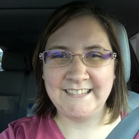 Meet your Posher, Kristina - Picture 1 of 2